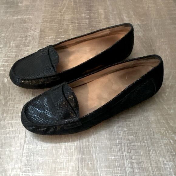 Vionic Larrun Black Snake Print Leather Loafer Shoes Women’s 8 Classic Preppy - Picture 4 of 16